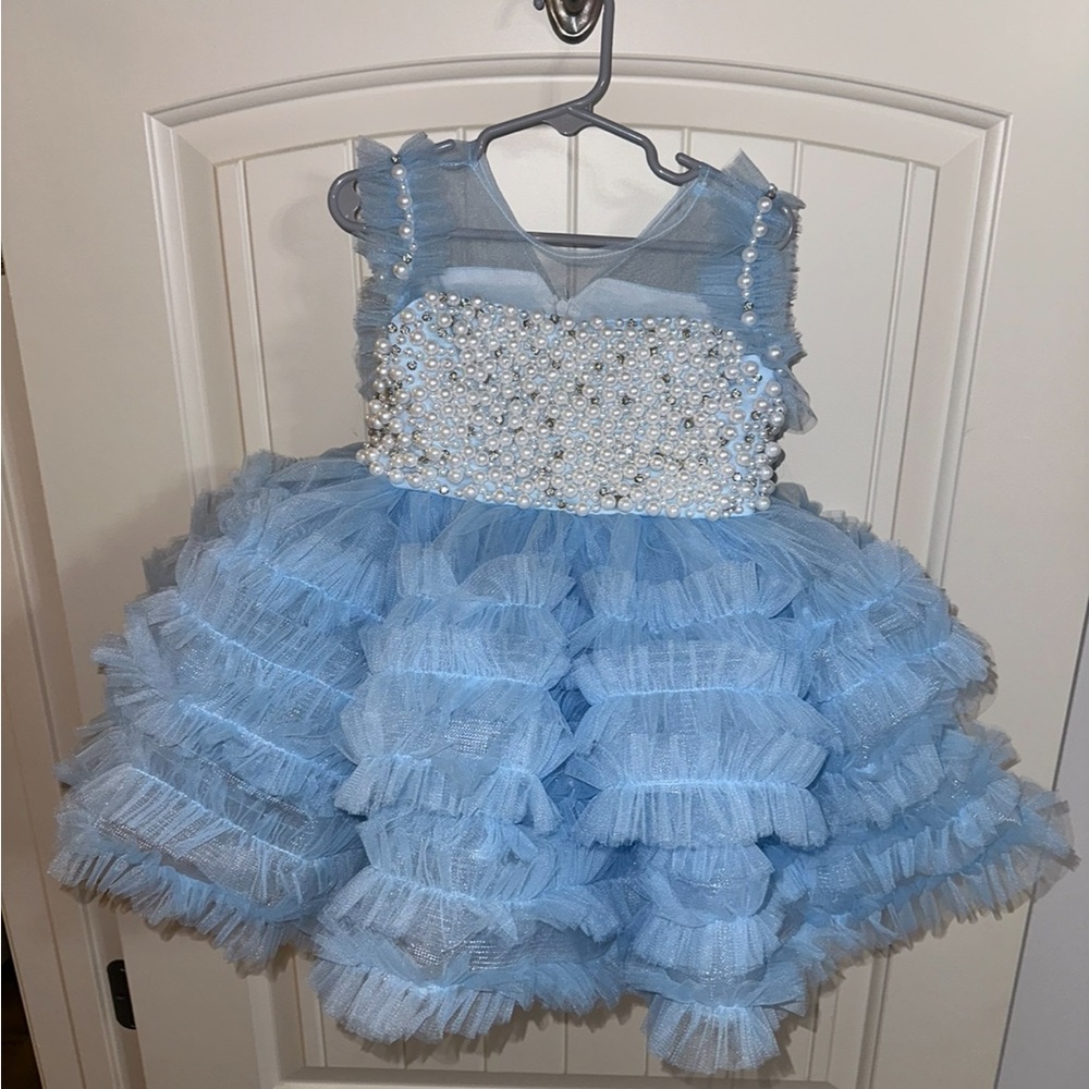 3T pageant/flower girl dress with pearls